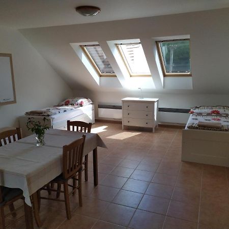 Apartment Koprivovi Němčičky Εξωτερικό φωτογραφία