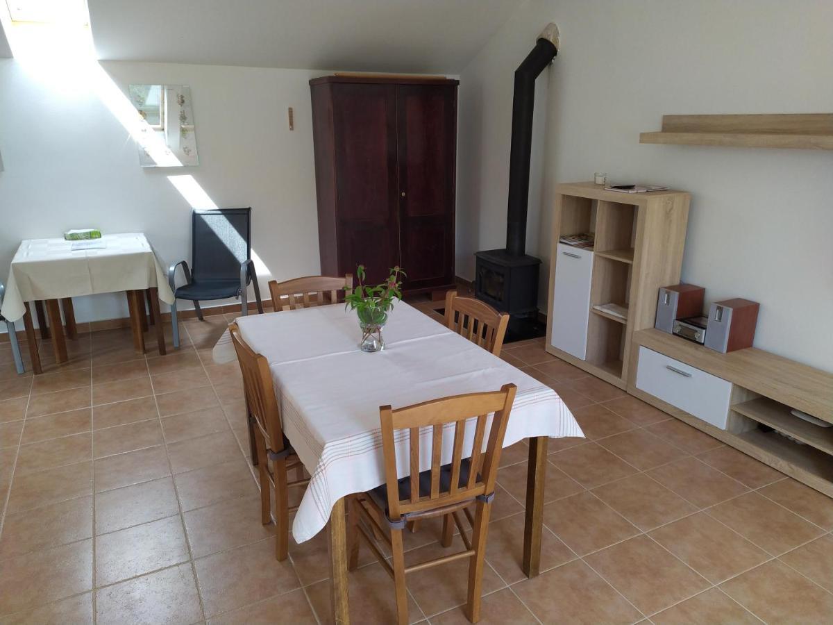 Apartment Koprivovi Němčičky Εξωτερικό φωτογραφία
